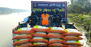 পটুয়াখালীতে ২১ টন ভারতীয় জিরাসহ কার্গো বোট জব্দ
